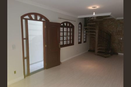 SALA de casa à venda com 3 quartos, 168m² em City Bussocaba, Osasco