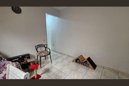 Sala de estar de casa à venda com 3 quartos, 110m² em Parque das Arvores, São Paulo