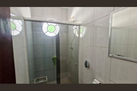 Casa à venda com 110m², 3 quartos e 2 vagasBanheiro