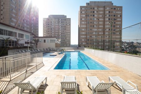 Apartamento à venda com 48m², 2 quartos e 1 vaga Apartamento à venda com 48m², 2 quartos e 1 vagaÁrea comum - Piscina