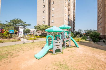 Apartamento à venda com 48m², 2 quartos e 1 vaga Apartamento à venda com 48m², 2 quartos e 1 vagaÁrea comum - Playground