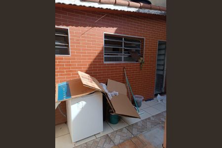 Casa à venda com 303m², 4 quartos e 2 vagas Casa à venda com 303m², 4 quartos e 2 vagasAREA EXTERNA
