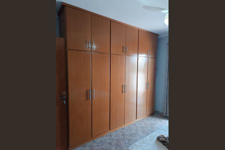 DORMITORIO de casa à venda com 4 quartos, 303m² em Jardim das Flores, Osasco