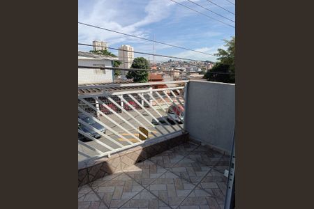Casa à venda com 303m², 4 quartos e 2 vagas Casa à venda com 303m², 4 quartos e 2 vagasAREA EXTERNA