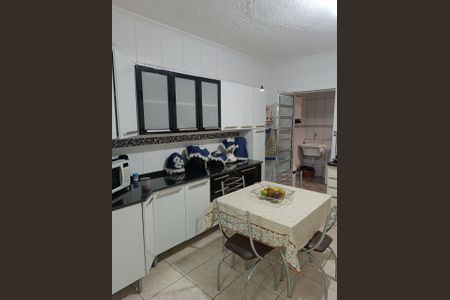 Casa à venda com 303m², 4 quartos e 2 vagas Casa à venda com 303m², 4 quartos e 2 vagasCOZINHA