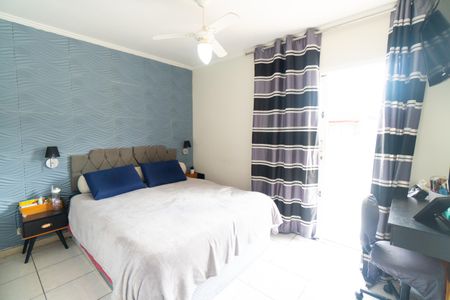 Casa à venda com 185m², 3 quartos e 2 vagasSuite