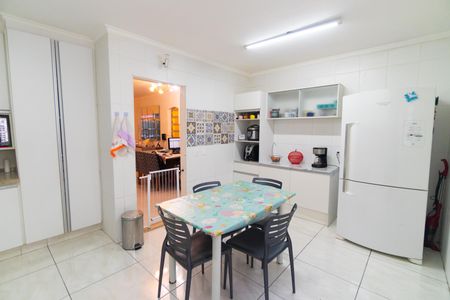 Casa à venda com 185m², 3 quartos e 2 vagasCozinha