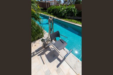Apartamento para alugar com 36m², 1 quarto e 1 vaga Apartamento para alugar com 36m², 1 quarto e 1 vagaÁREA COMUM - PISCINA ELEVADOR