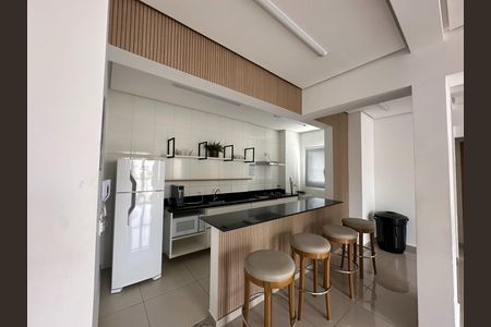 Apartamento para alugar com 46m², 2 quartos e 1 vaga Apartamento para alugar com 46m², 2 quartos e 1 vagaÁrea comum - Salão de festas