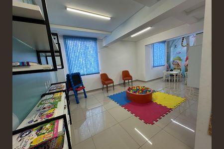 Apartamento para alugar com 46m², 2 quartos e 1 vaga Apartamento para alugar com 46m², 2 quartos e 1 vagaÁrea comum - Playground