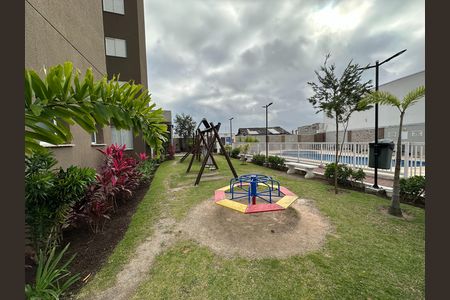 Apartamento para alugar com 46m², 2 quartos e 1 vaga Apartamento para alugar com 46m², 2 quartos e 1 vagaÁrea comum - Playground