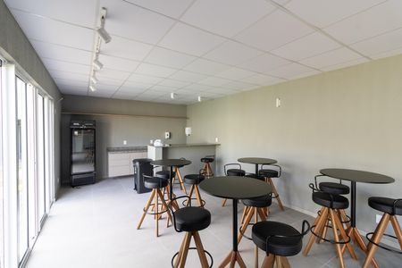 Apartamento para alugar com 57m², 3 quartos e 1 vaga Apartamento para alugar com 57m², 3 quartos e 1 vagaSala de Jogos