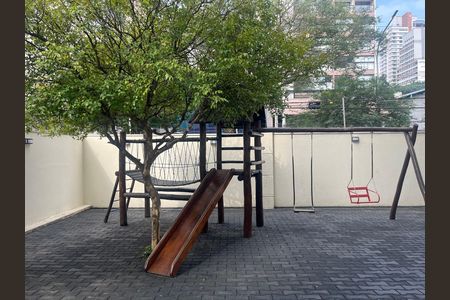 Apartamento para alugar com 80m², 3 quartos e 2 vagasÁrea comum - Playground
