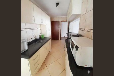 Apartamento à venda com 82m², 3 quartos e 1 vagaCozinha 