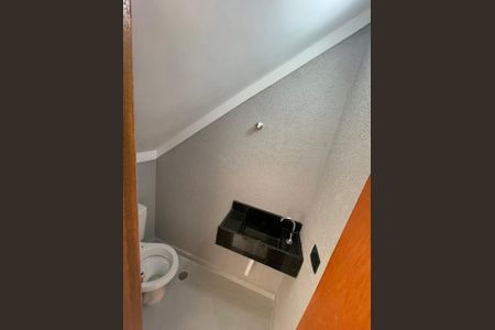 Banheiro de casa para alugar com 2 quartos, 110m² em Jardim Brasilia, São Paulo