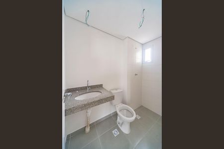 Banheiro  de apartamento à venda com 2 quartos, 46m² em Vila Curuçá, Santo André