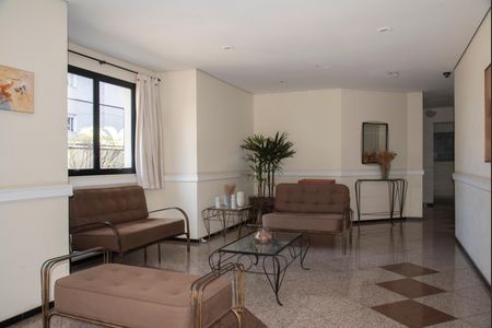 Apartamento à venda com 50m², 2 quartos e 1 vaga Apartamento à venda com 50m², 2 quartos e 1 vagaHall social