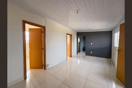 Sala de casa para alugar com 3 quartos, 100m² em Vila dos Operarios, Contagem