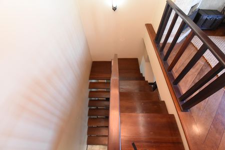 Casa de condomínio à venda com 330m², 3 quartos e 4 vagasÁtico