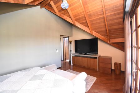Casa de condomínio à venda com 330m², 3 quartos e 4 vagasSuíte Master