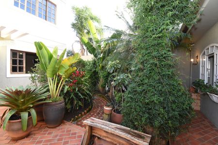Casa de condomínio à venda com 330m², 3 quartos e 4 vagasÁrea externa