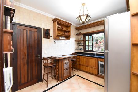 Casa de condomínio à venda com 330m², 3 quartos e 4 vagasCozinha