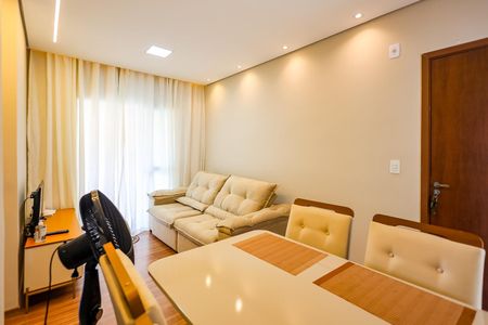 Sala de apartamento para alugar com 2 quartos, 49m² em Parque Residencial Sabiás, Indaiatuba