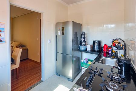 Cozinha de apartamento para alugar com 2 quartos, 49m² em Parque Residencial Sabiás, Indaiatuba