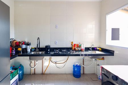 Cozinha de apartamento para alugar com 2 quartos, 49m² em Parque Residencial Sabiás, Indaiatuba