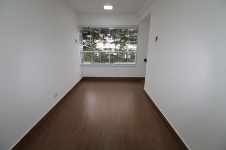 Apartamento para alugar com 78m², 2 quartos e 1 vagaSacada