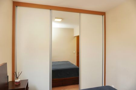 Apartamento à venda com 102m², 3 quartos e 2 vagas Apartamento à venda com 102m², 3 quartos e 2 vagasSuíte
