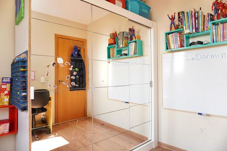 Apartamento à venda com 102m², 3 quartos e 2 vagas Apartamento à venda com 102m², 3 quartos e 2 vagasQuarto 2