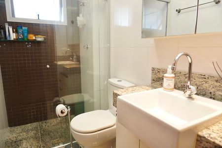 Apartamento à venda com 102m², 3 quartos e 2 vagas Apartamento à venda com 102m², 3 quartos e 2 vagasSuíte - Banheiro