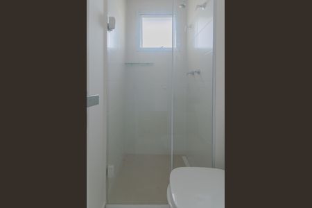 Banheiro de kitnet/studio para alugar com 1 quarto, 30m² em Vila Dom Pedro I, São Paulo
