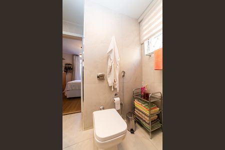 Apartamento à venda com 105m², 3 quartos e 1 vaga Apartamento à venda com 105m², 3 quartos e 1 vagaBanheiro da Suíte