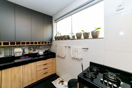 Apartamento à venda com 105m², 3 quartos e 1 vaga Apartamento à venda com 105m², 3 quartos e 1 vagaCozinha e Área de Serviço