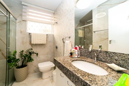 Apartamento à venda com 105m², 3 quartos e 1 vaga Apartamento à venda com 105m², 3 quartos e 1 vagaBanheiro Social