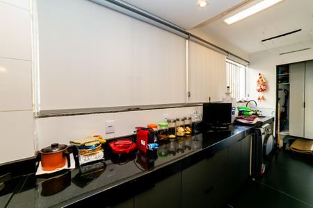 Apartamento à venda com 105m², 3 quartos e 1 vaga Apartamento à venda com 105m², 3 quartos e 1 vagaCozinha e Área de Serviço