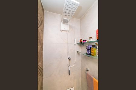 Apartamento à venda com 105m², 3 quartos e 1 vaga Apartamento à venda com 105m², 3 quartos e 1 vagaBanheiro da Suíte