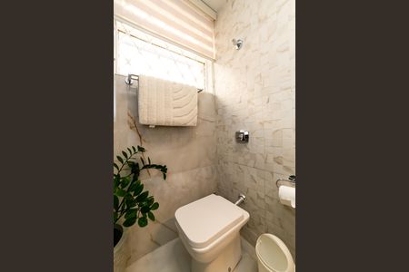 Apartamento à venda com 105m², 3 quartos e 1 vaga Apartamento à venda com 105m², 3 quartos e 1 vagaBanheiro Social