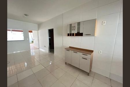 Cozinha de casa para alugar com 2 quartos, 150m² em Novo Mundo, Uberlândia