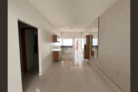 Sala de casa para alugar com 2 quartos, 150m² em Novo Mundo, Uberlândia