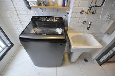 Apartamento à venda com 80m², 3 quartos e 1 vagaÁrea de Serviço