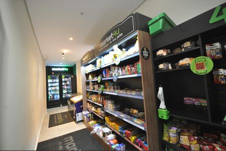 Apartamento à venda com 80m², 3 quartos e 1 vagaMini market