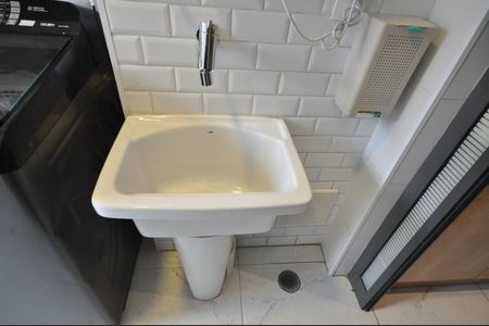Apartamento à venda com 80m², 3 quartos e 1 vagaÁrea de Serviço