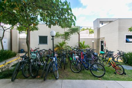 Apartamento à venda com 38m², 2 quartos e sem vagaÁrea comum - Bicicletário 