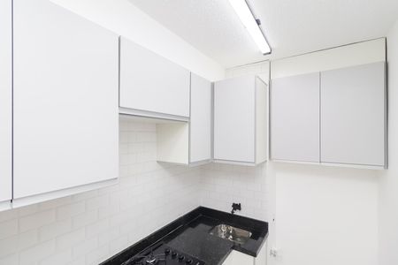 Apartamento para alugar com 36m², 2 quartos e sem vagaCozinha - Armários