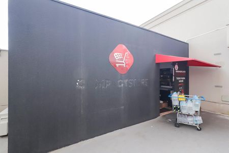 Apartamento para alugar com 36m², 2 quartos e sem vagaMercadinho 24h