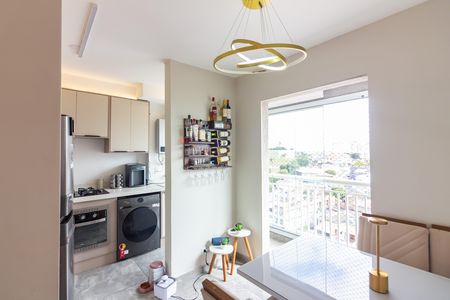 Sala  de apartamento para alugar com 2 quartos, 43m² em Vila Yolanda, Osasco