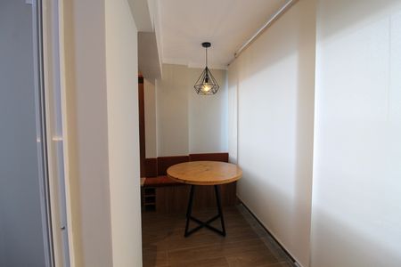 Apartamento para alugar com 32m², 1 quarto e 1 vaga Apartamento para alugar com 32m², 1 quarto e 1 vagaVaranda